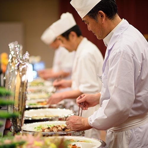 Kaminoyama Onsen Tsukioka Hotel
