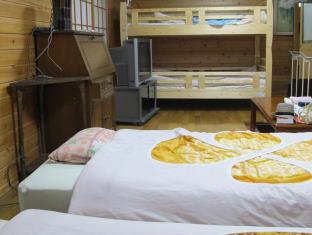 Nikko Narusawa Lodge