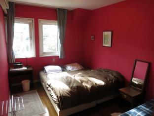 Bellscabin Cafe & Guesthouse