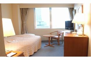 OYO 611 Hotel New Mogamiya