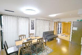 5-minute drive to a popular attraction Big Family