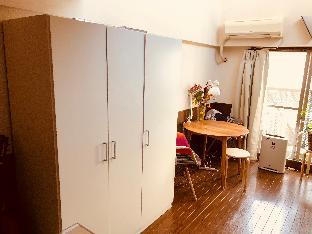 Comfy, stylish top floor apt. in central Nagoya