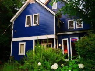 Bellscabin Cafe & Guesthouse