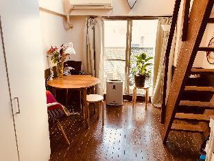 Comfy, stylish top floor apt. in central Nagoya